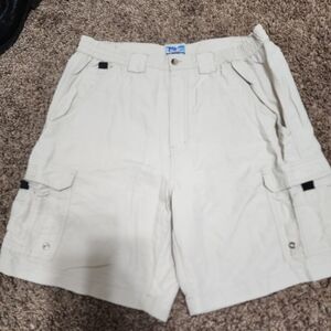 Bass Pro Shops Light Tan Cargo Shorts